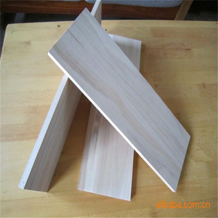 Behandeld AB Grade Paulownia Timber